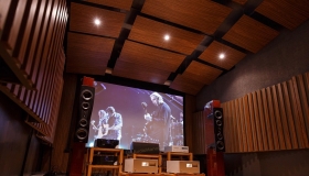 “Đột nhập” phòng nghe nhạc xem phim chất lượng cao tại Ecopark do Audio Hà Nội setup